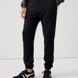 Cozy but smart organic sweat pant